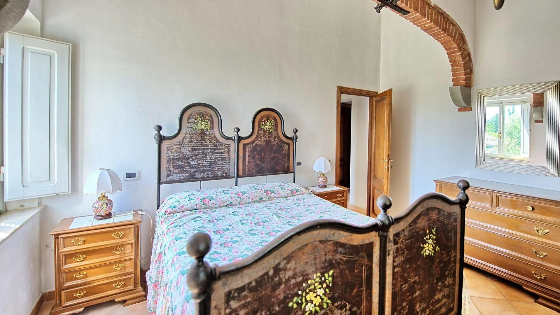 Casa di campagna Borgo Del Castellaccio Affittacamere Fauglia